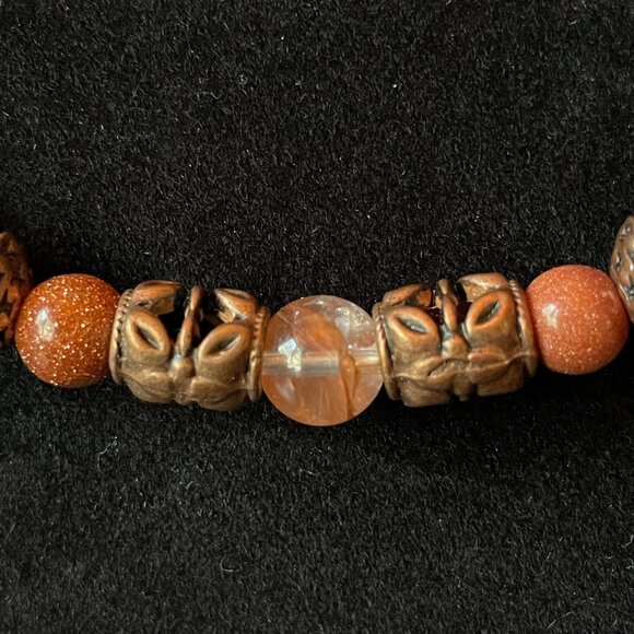 Handmade 20" beaded necklace, with stone and metal beads. - Picture 2 of 2